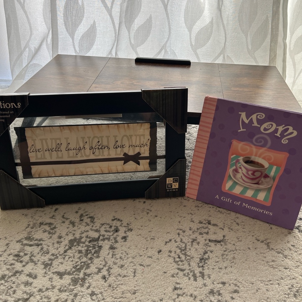 💐Mom Gift Bundle – Memory Book + Framed Wall Art 💝